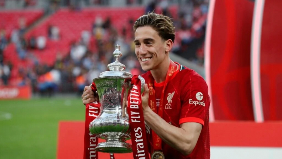 Τσιμίκας: «Θέλω Champions League και Premier League με τη Λίβερπουλ»