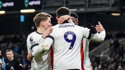 Μπέρνλι – Λούτον 1-1: Ο Μόρις «έσωσε» τον βαθμό στα… χασομέρια του παιχνιδιού (video)