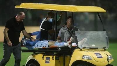 Παναθηναϊκός - ΠΑΣ Γιάννινα: Αποχώρησε με φορείο ο Σούλης, μεταφέρεται στο νοσοκομείο! (video)