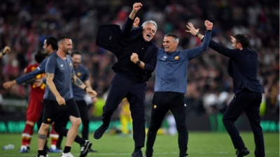 Άχαστος ο Μουρίνιο σε ευρωπαϊκούς τελικούς, το έκανε ξανά! (video)