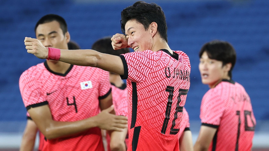 «Κλείνει στον Ολυμπιακό ως δανεικός από τη Νότιγχαμ ο Χουάνγκ Ουί-Τζο»