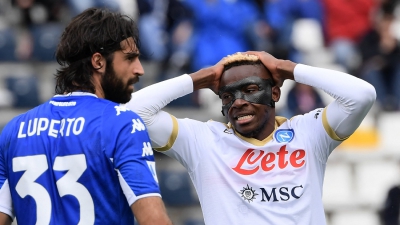 Serie A: Τέλος στο όνειρο του τίτλου για Νάπολι – Συνεχίζουν να ελπίζουν Σαλερνιτάνα και  Τζένοα (video)