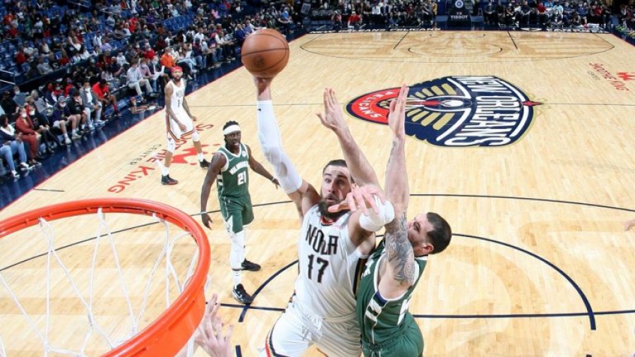 Πέλικανς - Μπακς 116-112: Λύγισαν στην παράταση τα «ελάφια» (video)