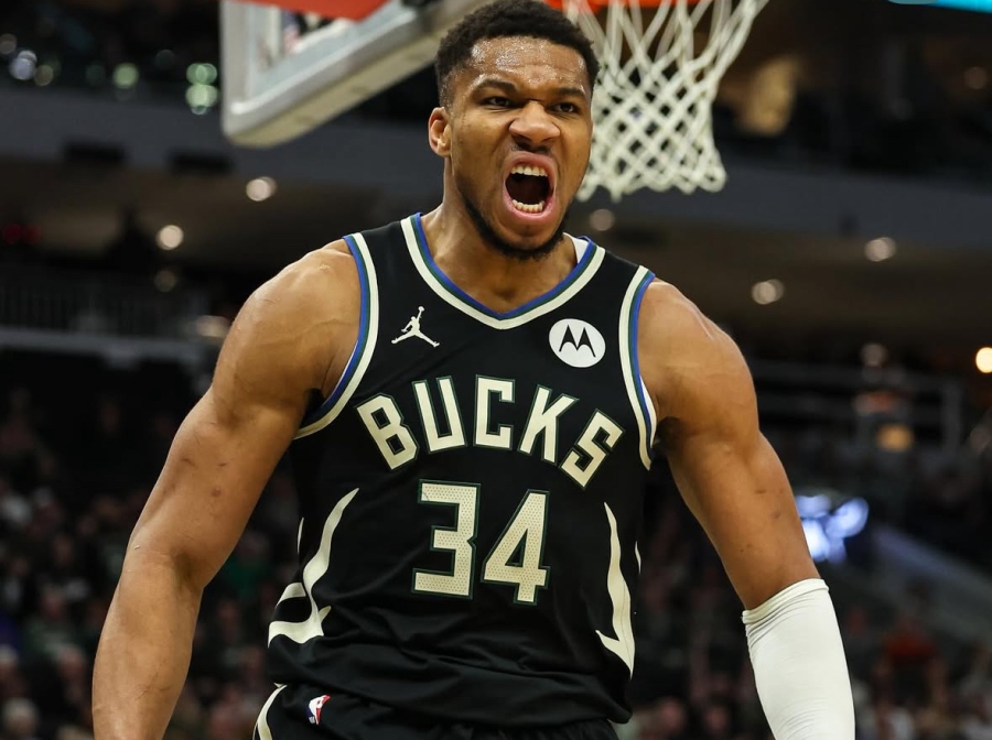 Οι Μπακς επικράτησαν των Χιτ με τρομερό Αντετοκούνμπο που πανηγύρισε με… Παντελίδη!