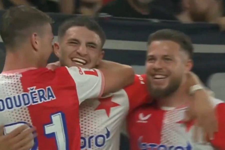 Η Σλάβια πετυχαίνει τρίποντο με τον Ζαφείρη στο βασικό σχήμα!