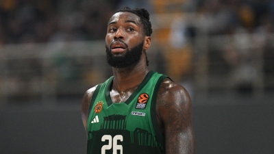 Λεσόρ για Ερυθρό Αστέρα: «Το να… κλέβεις το παιχνίδι δεν σε βοηθάει!»