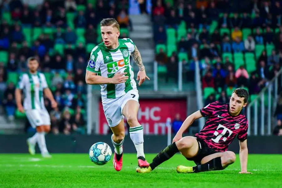 Επέστρεψε στα γκολ ο Δουβίκας και έδωσε προβάδισμα στην Ουτρέχτη (video)