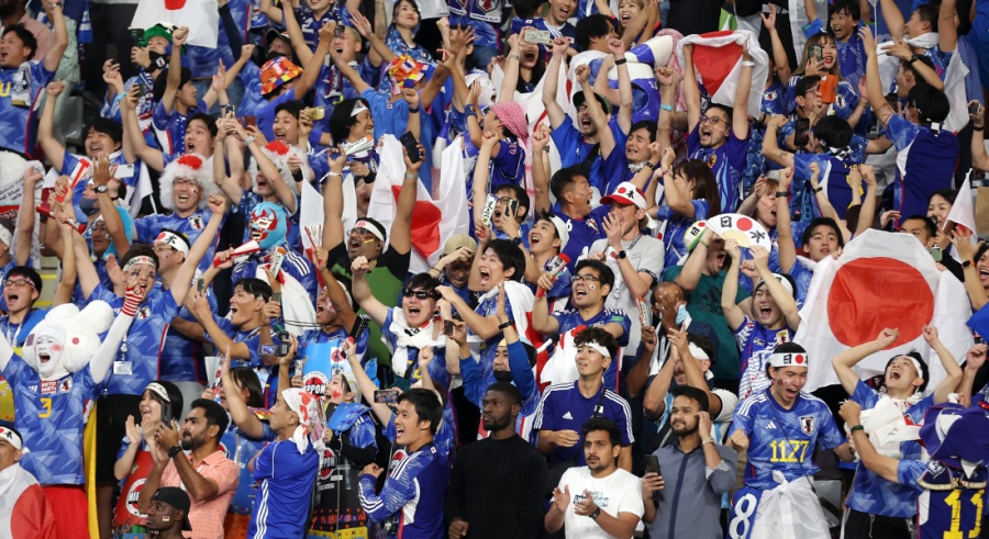 Ιαπωνία - Κόστα Ρίκα: Οι Ιάπωνες επέστρεψαν με... πανηγυρισμούς και σακούλες σκουπιδιών (video)