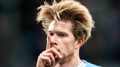 Με μία ντουζίνα ματς ο Ντε Μπρόινε έγινε και πάλι ο «Βασιλιάς» της Μάντσεστερ Σίτι (video)