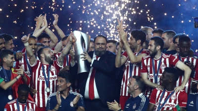 Super League: Σήκωσε το 47ο πρωτάθλημα ο Ολυμπιακός!