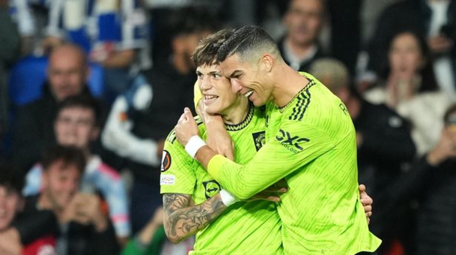 Μάντσεστερ Γιουνάιτεντ: Ο Γκαρνάτσο «λάμπει» πλάι στο είδωλό του! (video)