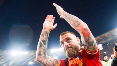 Βρέθηκε ο αντικαταστάτης του Μουρίνιο: Ο Ντε Ρόσι αναλαμβάνει τον πάγκο της αγαπημένης του Ρόμα