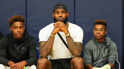 ΛεΜπρόν Τζέιμς: Η όμορφη ανάρτηση για την σχολική χρονιά των αγοριών του