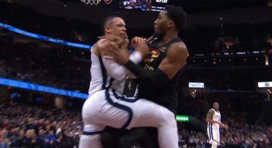 Ξέφυγε η κατάσταση ανάμεσα σε Μπρουκς και Μίτσελ: «Βρώμικος παίκτης, πρέπει να τιμωρηθεί»