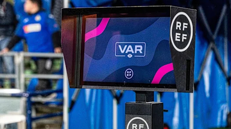 UEFA και Ροσέτι θέλουν τη μείωση του VAR στους αγώνες!