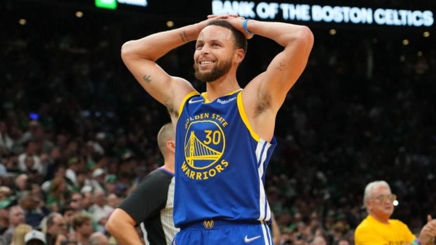 Κάρι: «Το βίντεο είναι ψεύτικο, αλλά έβαλα δύο από αυτά τα σουτ»