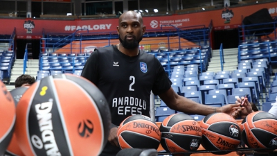 Ο Κρις Σίνγκλετον στο BN Sports: «Έχω ένα έξτρα κίνητρο όταν αγωνίζομαι απέναντι στον Ολυμπιακό» (video)