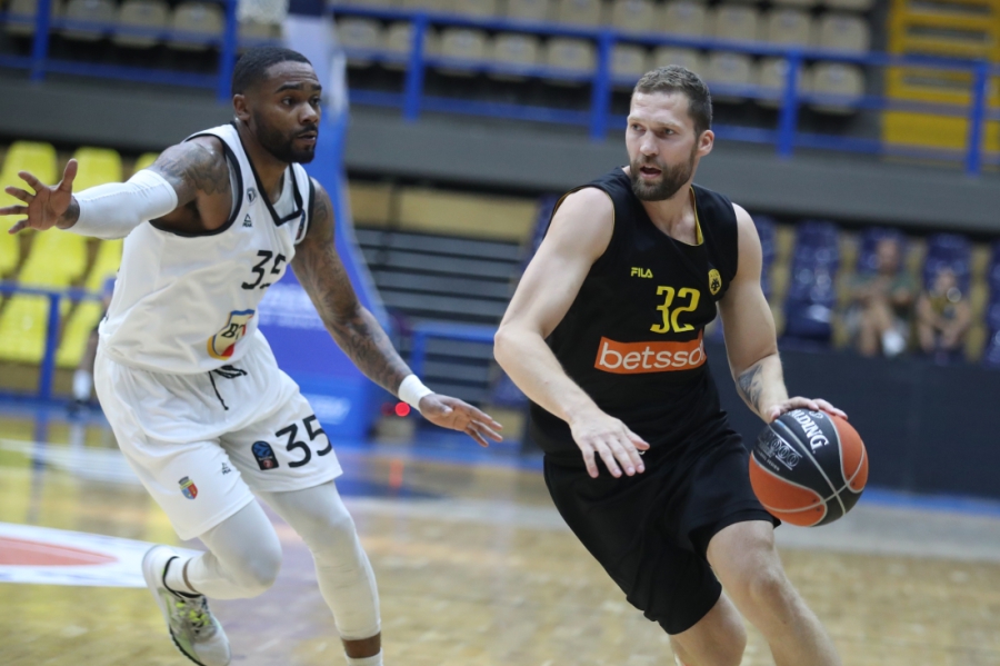 ΑΕΚ - Κλουζ 67-69: Φιλική ήττα και εκ νέου προβλήματα για την ομάδα Ηλία Καντζούρη