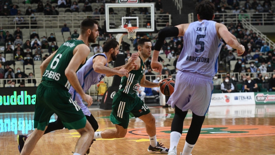 Αδίκησε τον εαυτό του ο Παναθηναϊκός, 12η ήττα (82-85 από τη Μπαρτσελόνα) παρά την επική ανατροπή στο φινάλε (video)