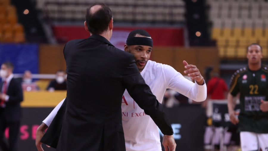 Αποθέωση Μπαρτζώκα από Ντιλέινι, Ντάρντεν και Γκόρντον!