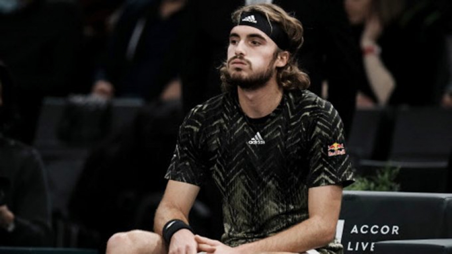 Τσιτσιπάς: «Δεν είχα εγκαταλείψει ποτέ στην καριέρα μου - Έχω πρόβλημα εδώ και εβδομάδες»