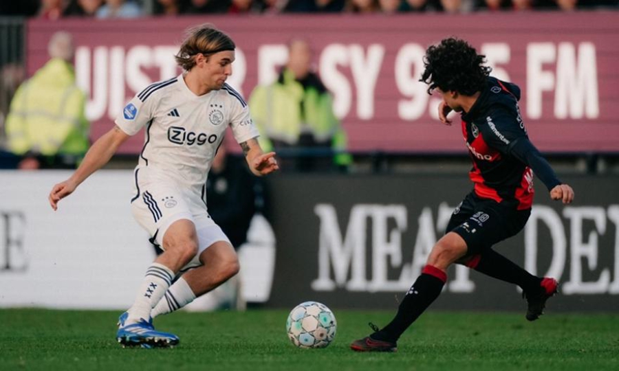 Ο Φαν'τ Σχιπ δεν είναι... μάγος και ο Άγιαξ στραβοπάτησε ξανά! (video)