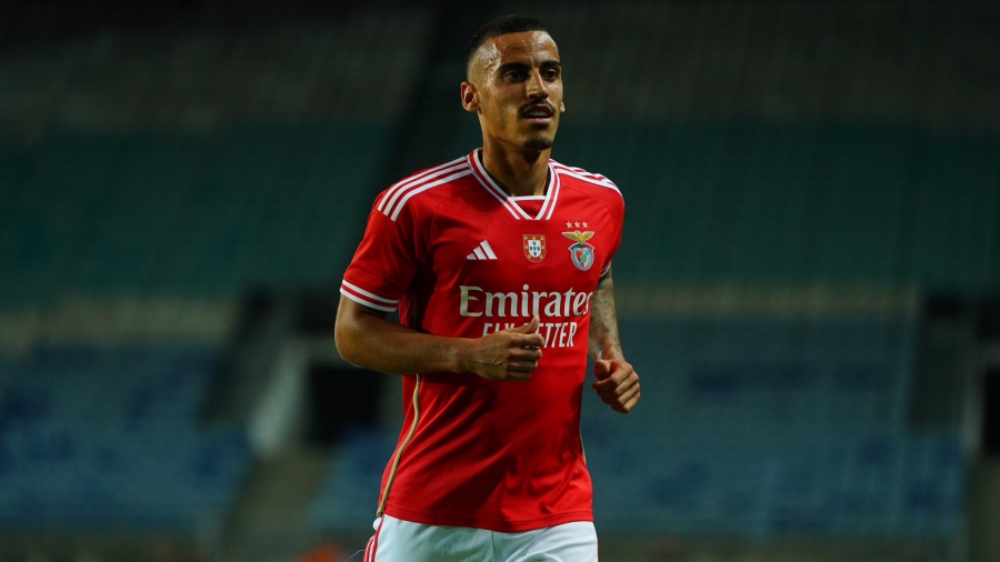 Νέο… χτύπημα Ρομάνο για Ολυμπιακό: «Κλείνει ως ελεύθερο τον Τσικίνιο της Μπενφίκα!»