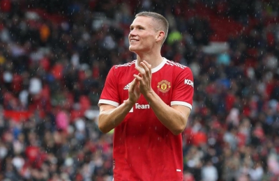 Μπράιτον: Στενό «μαρκάρισμα» σε ΜακΤόμινεϊ από τους… γλάρους