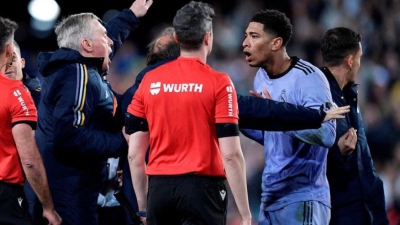 Τιμωρία δύο αγωνιστικών στον Μπέλιγχαμ, για τη λεκτική επίθεση στον Χιλ Μανθάνο!