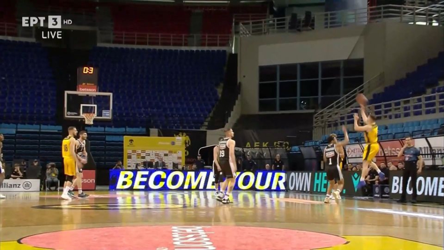 Τυχαίο; Αν είσαι ο Καράμπελας όχι, γι’ αυτό και έβαλε άλλο ένα buzzer-beater από το κέντρο! (video)