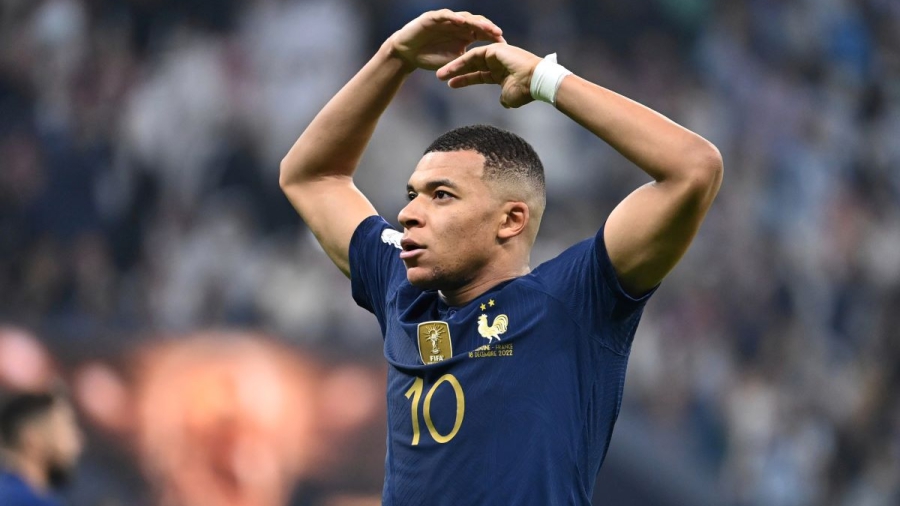 Γαλλία - Ελλάδα 1-0: Ο Εμπαπέ «τιμώρησε» το διπλό λάθος του Μαυροπάνου, νικώντας τον Βλαχοδήμο με... 2ο πέναλτι! (video)