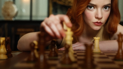 The Queen’s Gambit: Μήνυση κατά του Netflix από την Νόνα Γκαπριντασβίλι έναντι 5 εκατ. δολαρίων, λόγω «σεξιστικών σχολίων»! (video)