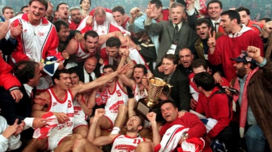 Η Ρώμη «βάφτηκε» για πάντα κόκκινη το 1997 και το πρώτο… αίμα για τον Ολυμπιακό του Ίβκοβιτς ήρθε απέναντι στην Μπαρτσελόνα (video)