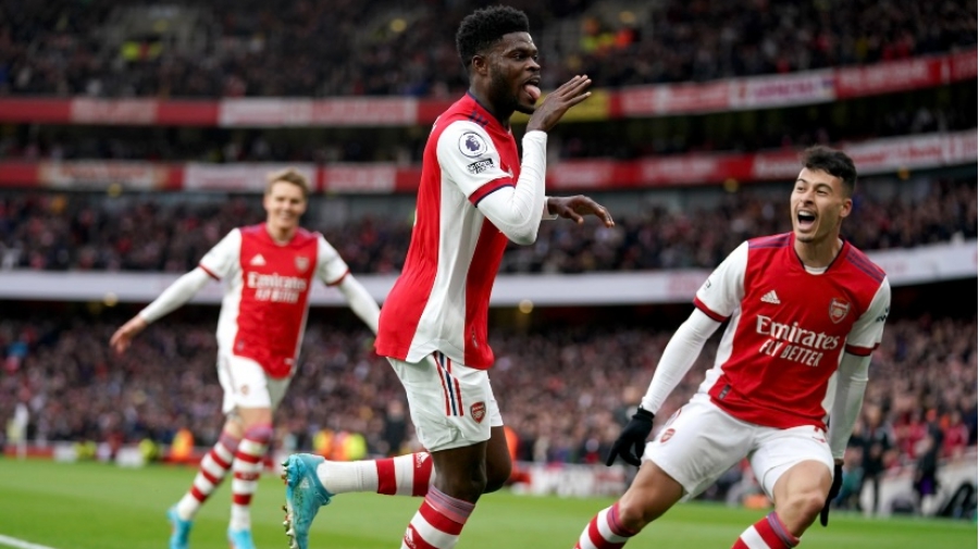 Άρσεναλ – Λέστερ 1-0: Κεφαλιά ο Πάρτεϊ και προβάδισμα από νωρίς για τους «κανονιέρηδες»! (video)