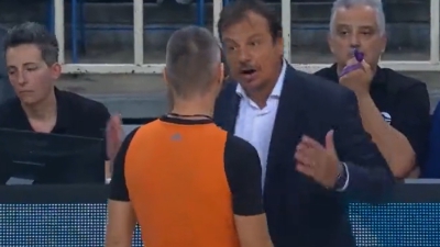 Ποιος είδε τον Αταμάν και δεν τον… φοβήθηκε: «Πυρ και μανία» με τους διαιτητές και αποβολή! (video)