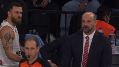 Μίτροβιτς για το επεισόδιο με Τζέιμς: «Απλά τον έβαλα στον πάγκο, είχε ματώσει»