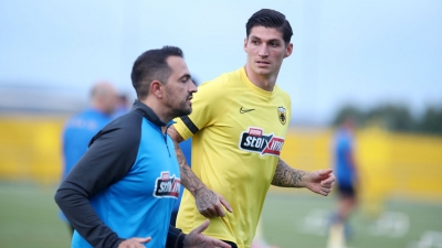 ΑΕΚ: Επέστρεψε στην Αθήνα ο Τσούμπερ και ξεκίνησε θεραπεία