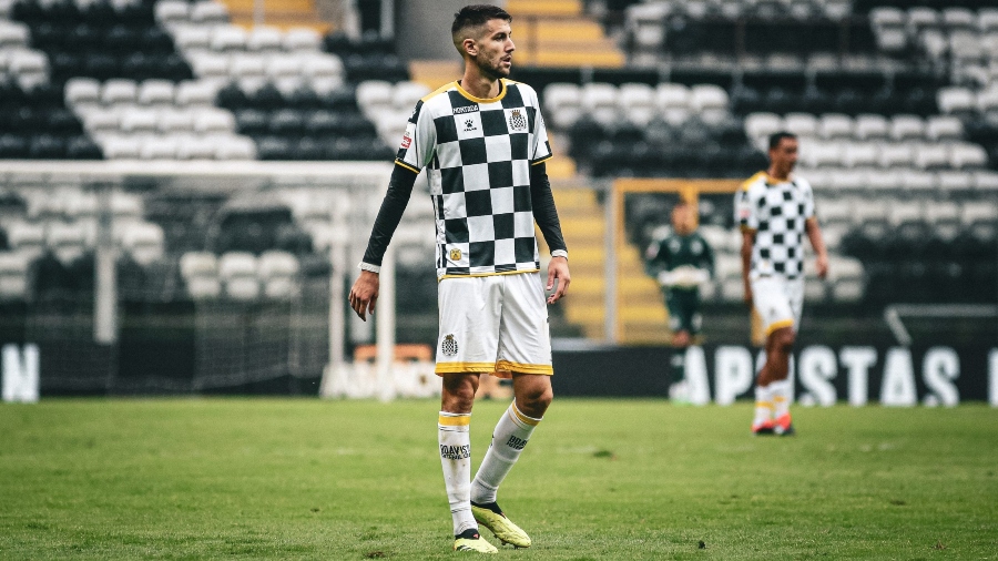 ΟΦΗ: Συμφώνησε με τον διεθνή Μαυροβούνιο μέσο, Ίλιγια Βούκοτιτς!