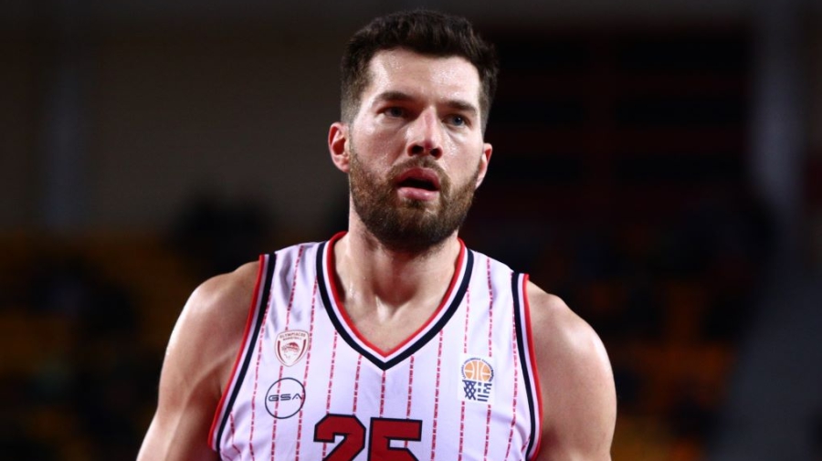 Η ανάρτηση του Πίτερς μετά την ανανέωσή του με τον Ολυμπιακό!