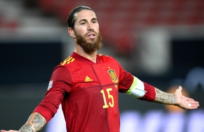 Ο Σέρχιο Ράμος βρίσκεται… πλάι στους συμπαίκτες του (video)