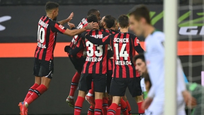 Γκλάντμπαχ – Μπάγερ Λεβερκούζεν 1-2: Επιστροφή στις νίκες για τις «ασπιρίνες», παρά τις δύο αποκρούσεις πέναλτι του Σόμερ!