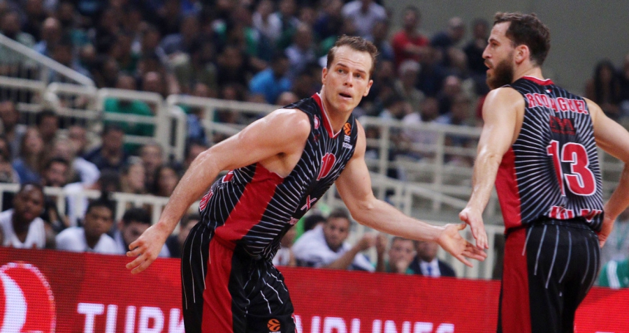 Πινάρ Καρσίγιακα: Έκανε την έκπληξη με Μάικλ Ρολ