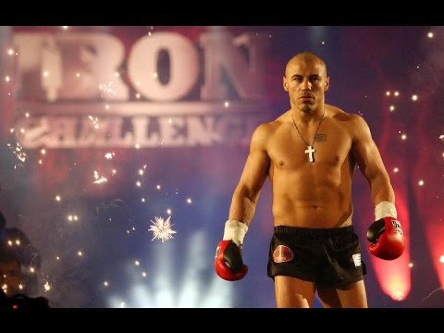 «Μείνετε συντονισμένοι!»: Είδηση... GOAT - Ο Iron Mike προανήγγειλε επιστροφή στα ρινγκ! (video)