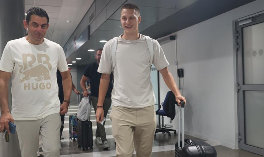 Στην Ελλάδα για λογαριασμό του ΠΑΟΚ ο Ούγκρεσιτς