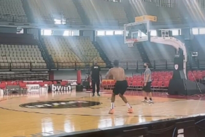 Γιάννης Αντετοκούνμπο: Προπόνηση στο ΣΕΦ για τον σούπερ σταρ των Μιλγουόκι Μπακς