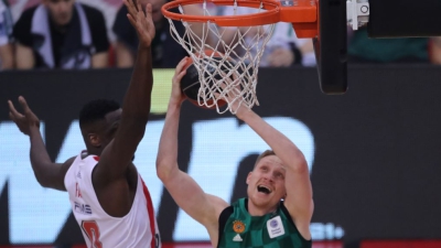 Ο… ξαπλωμένος Γκριγκόνις έβαλε το πρώτο καλάθι των «πράσινων» (video)