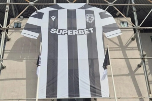 Ο τείχος έχει τη δική του ιστορία: ΠΑΟΚ και Superbet «γιγαντώνονται» στην Τούμπα για τα 100 χρόνια ζωής!