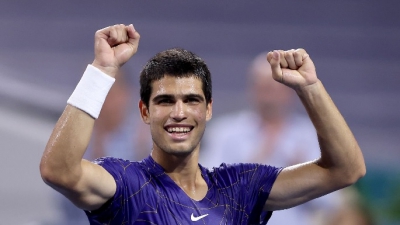 Επικός Αλκαράθ: «Υπέταξε» τον Ρουντ και έγινε ο νεότερος νικητής του Miami Open! (video)