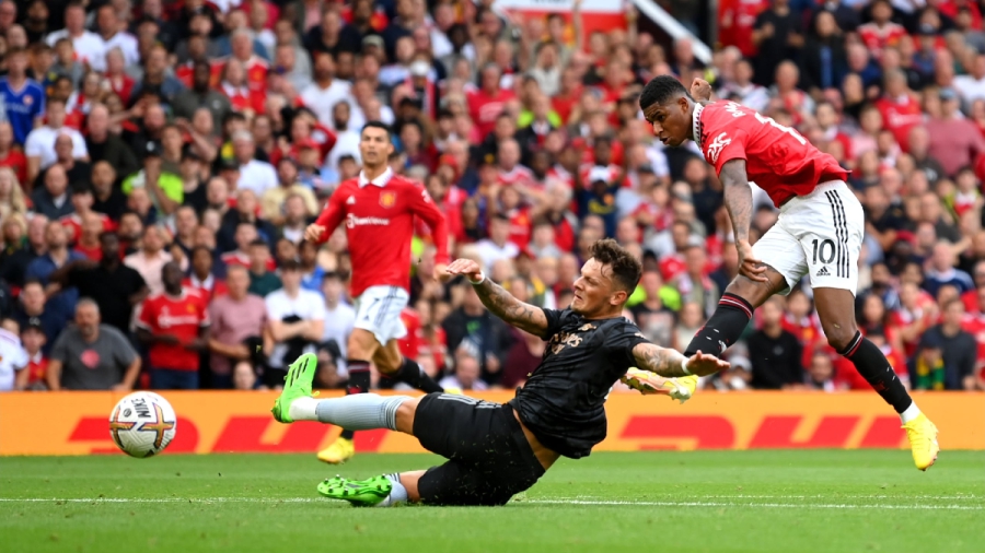 Μάντσεστερ Γιουνάιτεντ - Άρσεναλ 3-1: Διπλό «χτύπημα» σε 10’ από τον Ράσφορντ! (video)