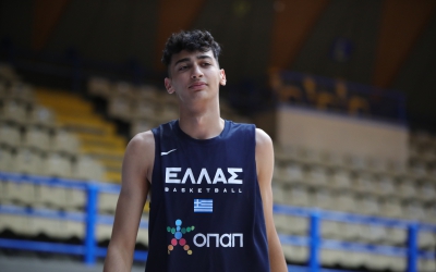 Άτυχος ο Αλέξανδρος Σαμοντούροβ, γύρισε το πόδι του στο Basketball Without Borders